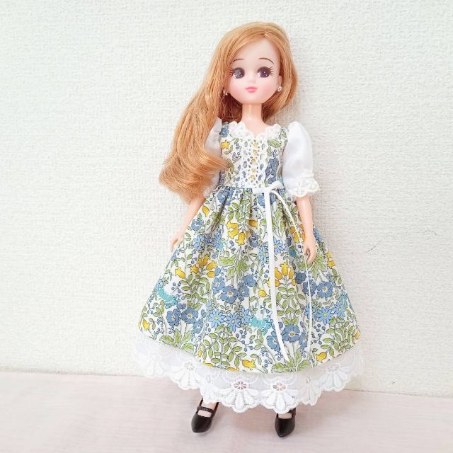 ハンドメイド「ウサギと花柄の2段ワンピース」ネオブライス・リカちゃんの服