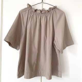 ユニクロ(UNIQLO)のユニクロ★UNIQLO エクストラファインコットンギャザーブラウス　フリル　XL(シャツ/ブラウス(半袖/袖なし))