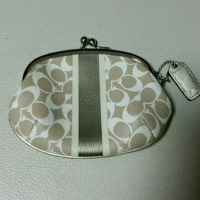 COACH(コーチ)の1月8日日曜日までの値下げ　コーチ　財布　がま口財布 レディースのファッション小物(財布)の商品写真