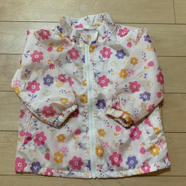 【女の子　パーカー】 キッズ/ベビー/マタニティのキッズ服女の子用(90cm~)(ジャケット/上着)の商品写真