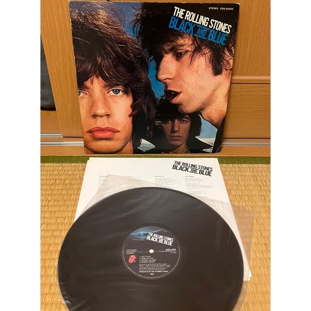 The Rolling Stones/BLACK AND BLUE  LP 中古 エンタメ/ホビーのCD(ポップス/ロック(洋楽))の商品写真