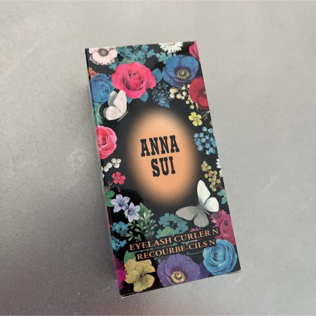 ANNA SUI(アナスイ)の新品未使用 アナ スイ アイラッシュ カーラー N アナスイ ANNA SUI コスメ/美容のメイク道具/ケアグッズ(ビューラー・カーラー)の商品写真