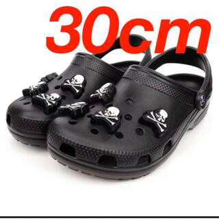 クロックス(crocs)のCrocs × mastermind JAPAN Black (サンダル)