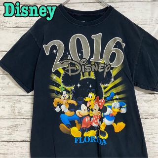 ディズニー(Disney)のDisney ディズニー　Tシャツ　海外輸入　入手困難　一点物　レア　ミッキー(Tシャツ/カットソー(半袖/袖なし))