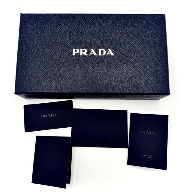 新品未使用！送料込み★PRADA★長財布 SAFFIANO TRIANG