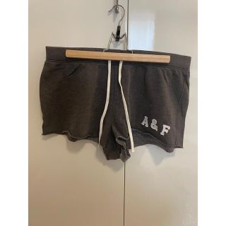 アバクロンビーアンドフィッチ(Abercrombie&Fitch)のアバクロ　ショートパンツ(ショートパンツ)