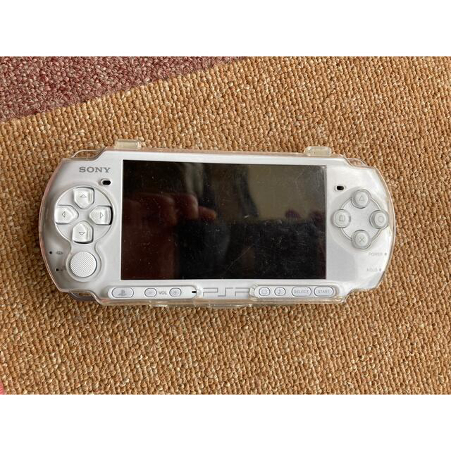 SONY(ソニー)の【SONY PlayStationPortable PSP本体付属品セット！】 エンタメ/ホビーのゲームソフト/ゲーム機本体(家庭用ゲーム機本体)の商品写真