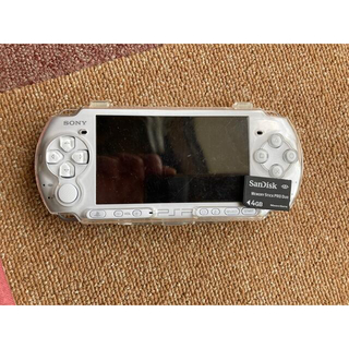ソニー(SONY)の【SONY PlayStationPortable PSP本体付属品セット！】(家庭用ゲーム機本体)