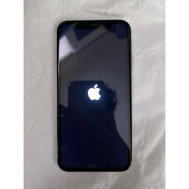 iPhone(アイフォーン)のアップル iphoneXRホワイト　SIMフリー スマホ/家電/カメラのスマートフォン/携帯電話(スマートフォン本体)の商品写真