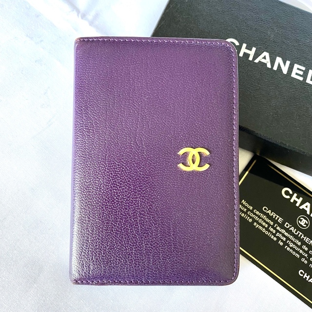 CHANEL(シャネル)のCHANEL ミニアジェンダ  手帳カバー 美品ヴィンテージ ミニサイズが可愛い レディースのファッション小物(その他)の商品写真