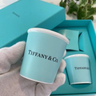 ティファニー(Tiffany & Co.)の新品　ティファニー　エスプレッソペーパーカップ2個　コップ　インテリア　オブジェ(グラス/カップ)