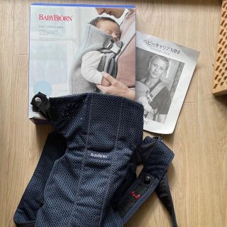 ベビービョルン(BABYBJORN)のベビービョルン　抱っこ紐　MINI Air美品(抱っこひも/おんぶひも)