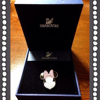 スワロフスキー(SWAROVSKI)のレア♡ミニーちゃんペンダント(ブローチ/コサージュ)