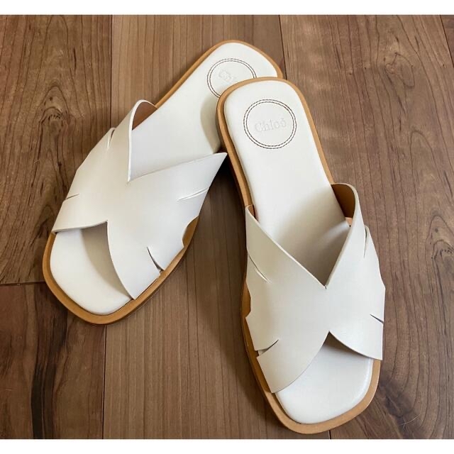 レディースCHLOE FLAT SANDAL 【クロエフラットサンダル】