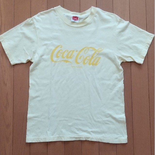 コカ・コーラ(コカコーラ)のコカ・コーラ Tシャツ レディースのトップス(Tシャツ(半袖/袖なし))の商品写真