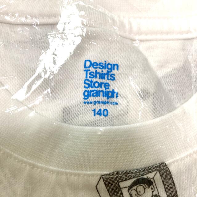 Design Tshirts Store graniph(グラニフ)のドラえもん「 Tシャツ＆ポロシャツ」140 キッズ/ベビー/マタニティのキッズ服男の子用(90cm~)(Tシャツ/カットソー)の商品写真