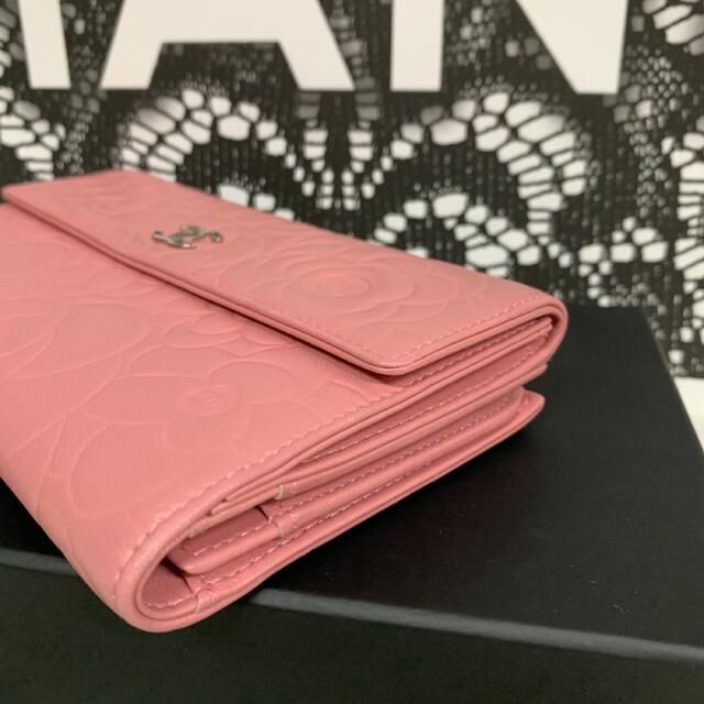 美品 CHANEL シャネル カメリア 型押し ラムスキン 長財布
