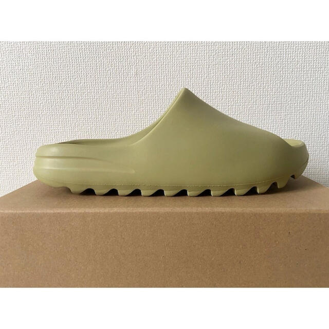 adidas(アディダス)の希少サイズ 美品 adidas yeezy slide resin 28.5cm メンズの靴/シューズ(サンダル)の商品写真