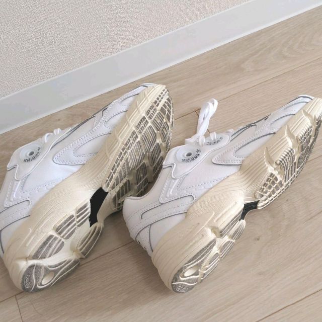 adidas(アディダス)の美品　アディダス　adidas　アスター　25.5cm レディースの靴/シューズ(スニーカー)の商品写真