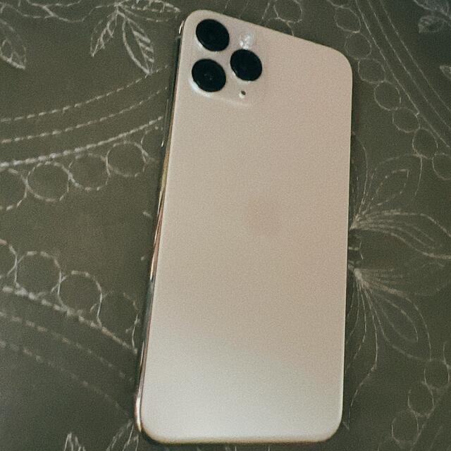 iPhone11pro 512GB 画面割れ