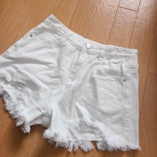 グレイル(GRL)のs🤍さん専用　グレイルショーパン　白パン(ショートパンツ)