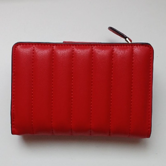新品未使用 COACH コーチ二つ折り財布 キルティングレザー レッド