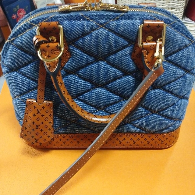 最終値下げ LOUIS VUITTON ルイヴィトン☆アルマBB ショルダーバッグ 最終値下げ!Louis vuittonルイヴィトン ショルダーバッグ