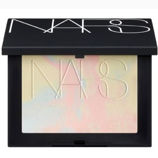 ナーズ(NARS)の新品未使用NARS ナーズライトリフレクティング プリズマティックパウダー(フェイスパウダー)