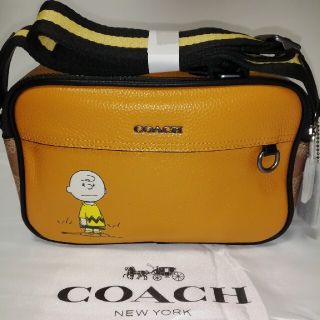 COACHショルダーバッグ　新品未使用　C4026正規品スヌーピー