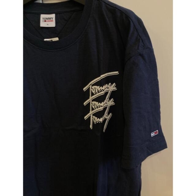 TOMMY HILFIGER(トミーヒルフィガー)の新品未使用！　トミージーンズ　オーガニックコットンTシャツ ネイビーXL メンズのトップス(Tシャツ/カットソー(半袖/袖なし))の商品写真