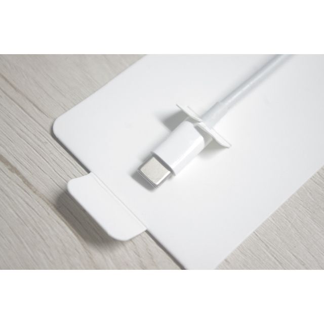 Apple(アップル)のApple/USB-C to USB 変換アダプタ MJ1M2AM/A スマホ/家電/カメラのPC/タブレット(PC周辺機器)の商品写真