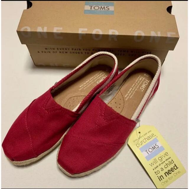 TOMS(トムズ)のTOMS スリッポン　23.0  レディースの靴/シューズ(スリッポン/モカシン)の商品写真