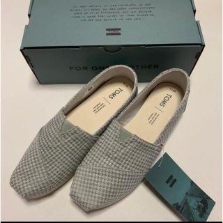 トムズ(TOMS)のTOMS スリッポン　22.5(スリッポン/モカシン)