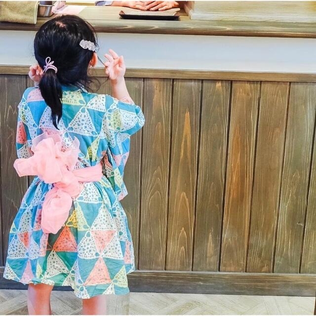 ひよこ商店　レトロ浴衣ワンピース　110 キッズ/ベビー/マタニティのキッズ服女の子用(90cm~)(甚平/浴衣)の商品写真