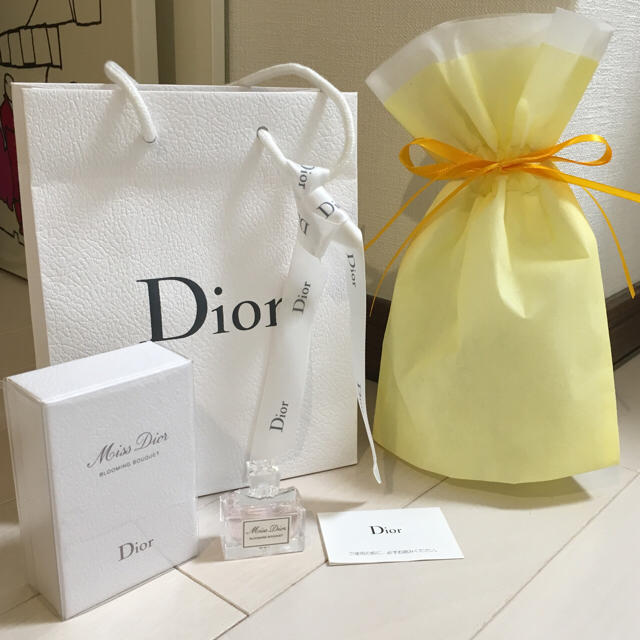 Dior - 【SALE】新品 ディオール 香水 ギフトラッピング付き！の通販 by ️SALE ️｜ディオールならラクマ