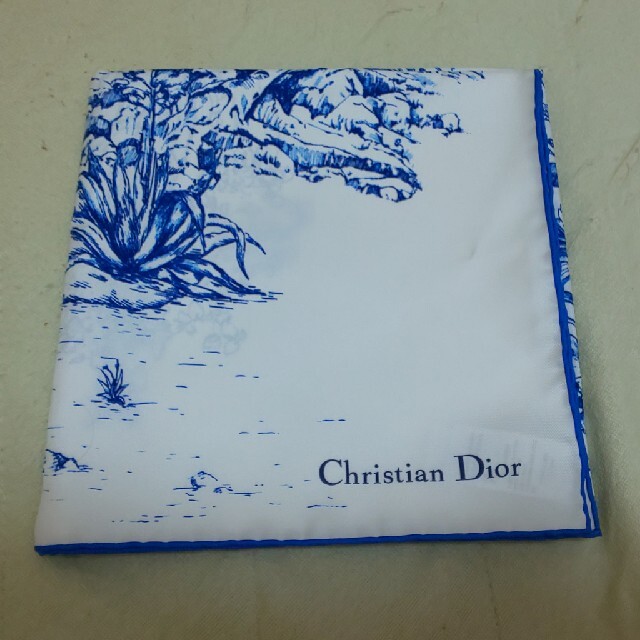 Christian Dior(クリスチャンディオール)の国内正規店購入新品ミシンディオールストールスカーフショールスター星ブルー レディースのファッション小物(バンダナ/スカーフ)の商品写真