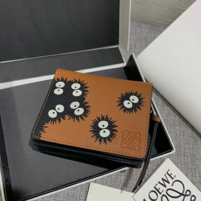 素敵な LOEWE - LOEWE 二つ折り財布 財布 - www.southomahaccc 素敵な LOEWE - LOEWE 二つ折り財布 財布 - www.southomahaccc