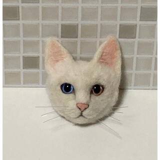 mia サンプルページ  sサイズ 短毛種 白猫 ブローチ(その他)