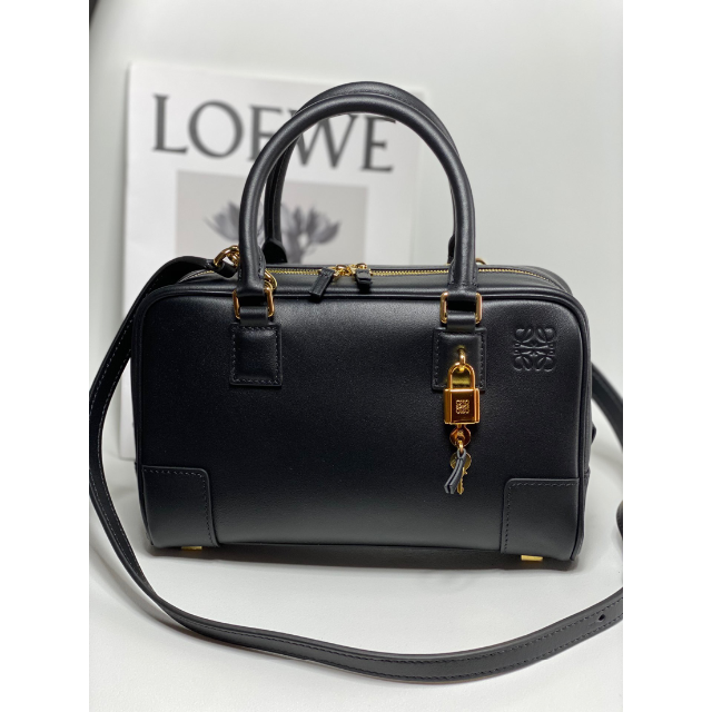 2023最新作】 LOEWE - 7月限定◇ LOEWE ロエベ アマソナ23 ミニ