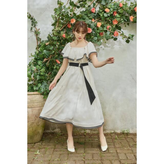 ロングワンピース/マキシワンピースherlipto Sweet Moments Belted Dress