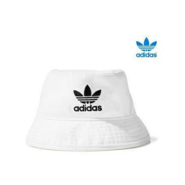adidas(アディダス)のadidas BUCKET HAT CORE CHALK WHITE レディースの帽子(ハット)の商品写真
