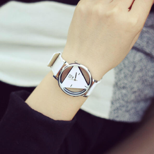 トライアングル♡ウォッチ レディースのファッション小物(腕時計)の商品写真