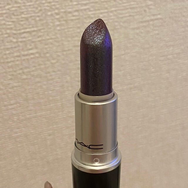 MAC(マック)のM·A·C リップスティック フロスト ON AND ON コスメ/美容のベースメイク/化粧品(口紅)の商品写真