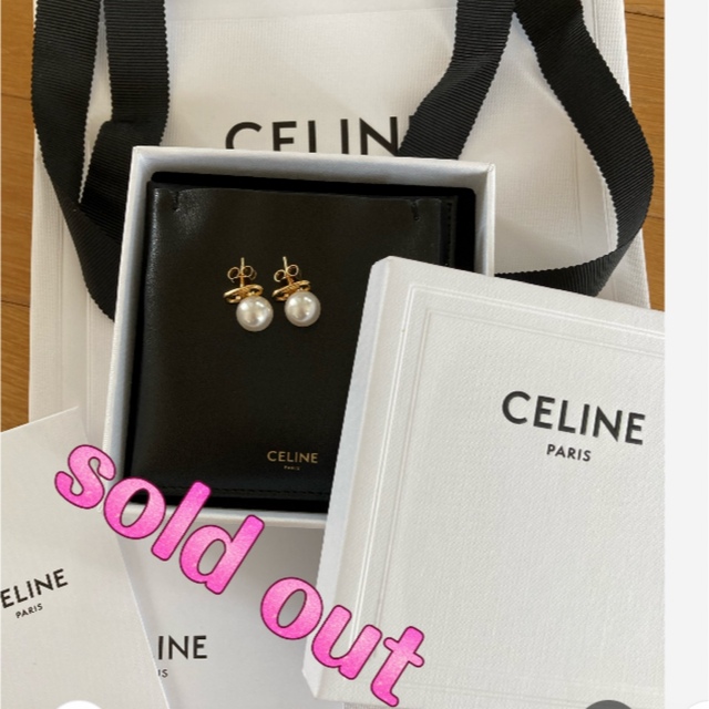 CELINE セリーヌ マイヨン トリオンフ パールピアス 2022年レディース