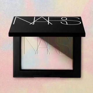 ナーズ(NARS)のNARS ライトリフレクティング プリズマティックパウダー(フェイスパウダー)