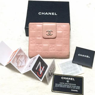 シャネル(CHANEL)の【正規品】シャネル❤️折り財布✨アイコン✨CHANEL✨ピンク✨セール品❤️(財布)