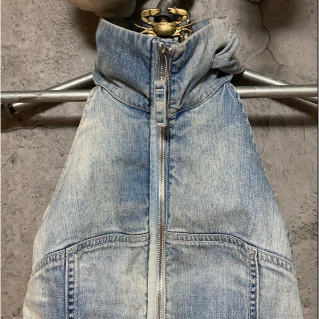 DIESEL(ディーゼル)のデニム ジップアップ タンクトップ ホルターネック 袖なし レディースのトップス(ホルターネック)の商品写真