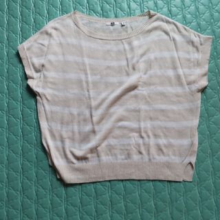 ユニクロ(UNIQLO)のトップス(カットソー(半袖/袖なし))