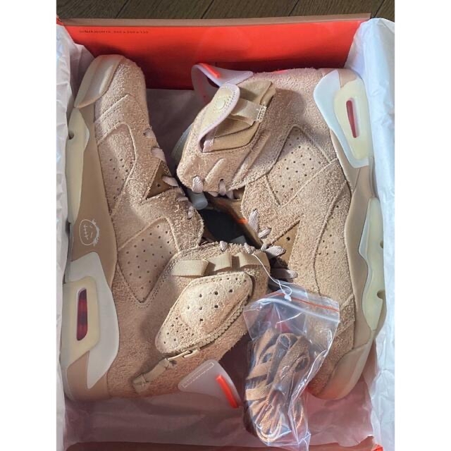 Travis Scott × Nike Air Jordan 6