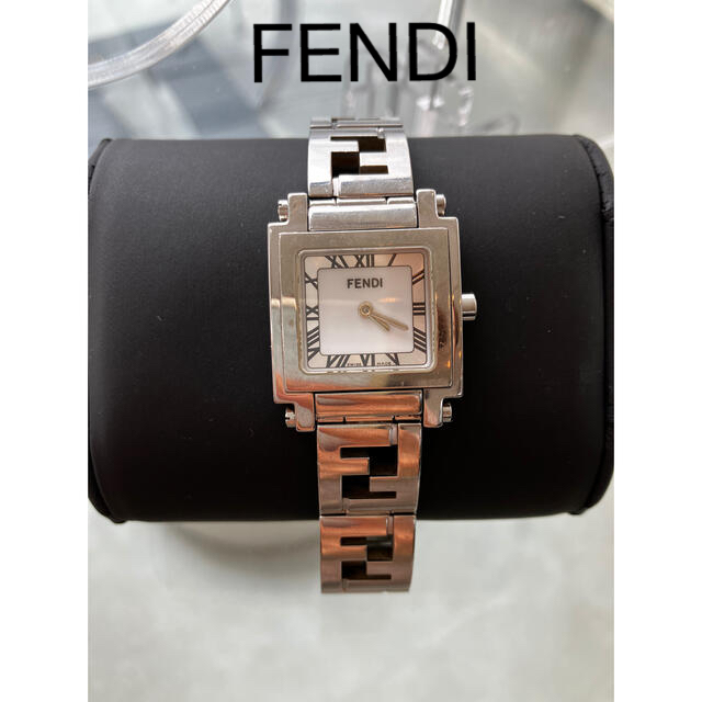 FENDI  腕時計ファッション小物